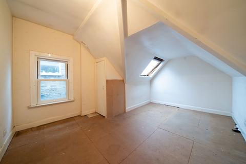 1 bedroom flat for sale, Christchurch Avenue, London, NW6 7QN