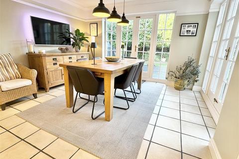 5 bedroom detached house for sale, Cuckoo Way, Great Notley, Braintree