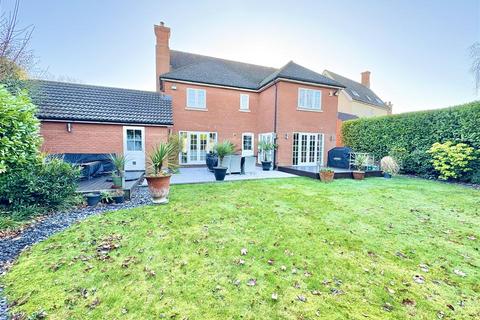 5 bedroom detached house for sale, Cuckoo Way, Great Notley, Braintree