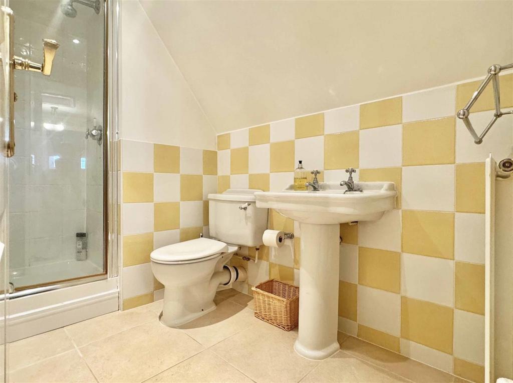 Top Floor Shower Room.jpg