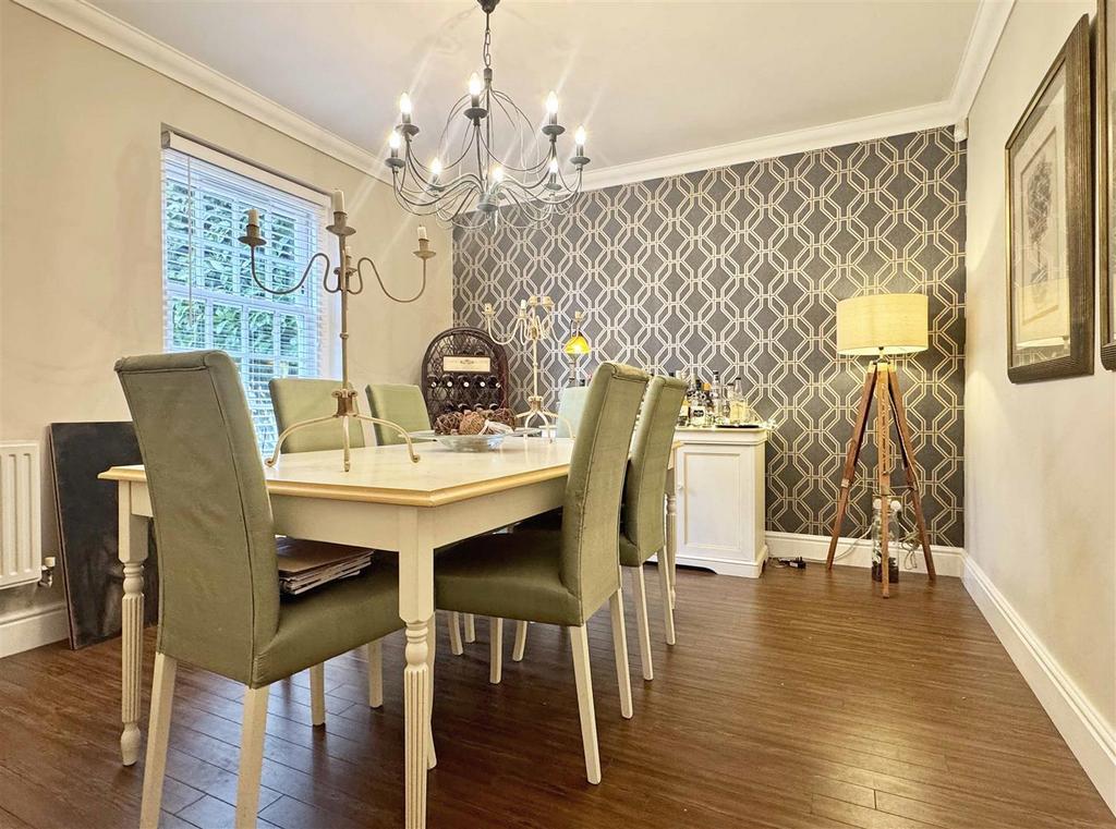 Dining Room.jpg