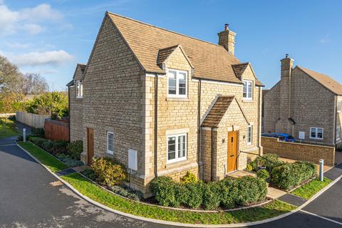 4 bedroom detached house for sale, St. Wulfstan Close, Hawkesbury Upton