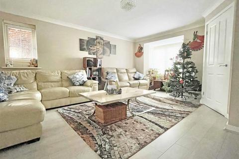 3 bedroom link detached house for sale, Condor Gate, Channels, Chelmsford