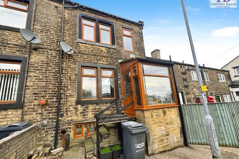 2 bedroom terraced house to rent, Lydgate, Northowram, Halifax
