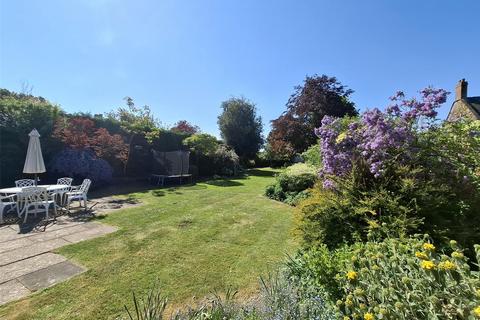 6 bedroom property for sale, Staverton, Daventry, Northamptonshire