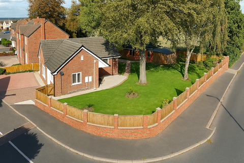 2 bedroom detached bungalow for sale, The Chestnuts, Pontefract