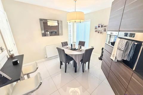 3 bedroom end of terrace house for sale, Owen Drive, Plymouth PL7