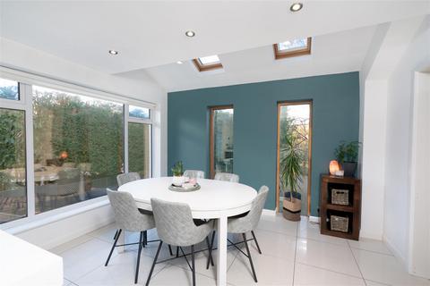 4 bedroom detached house for sale, Bingley Bank, Leeds LS17