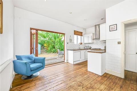 4 bedroom terraced house for sale, Crowborough Road, Furzedown, SW17