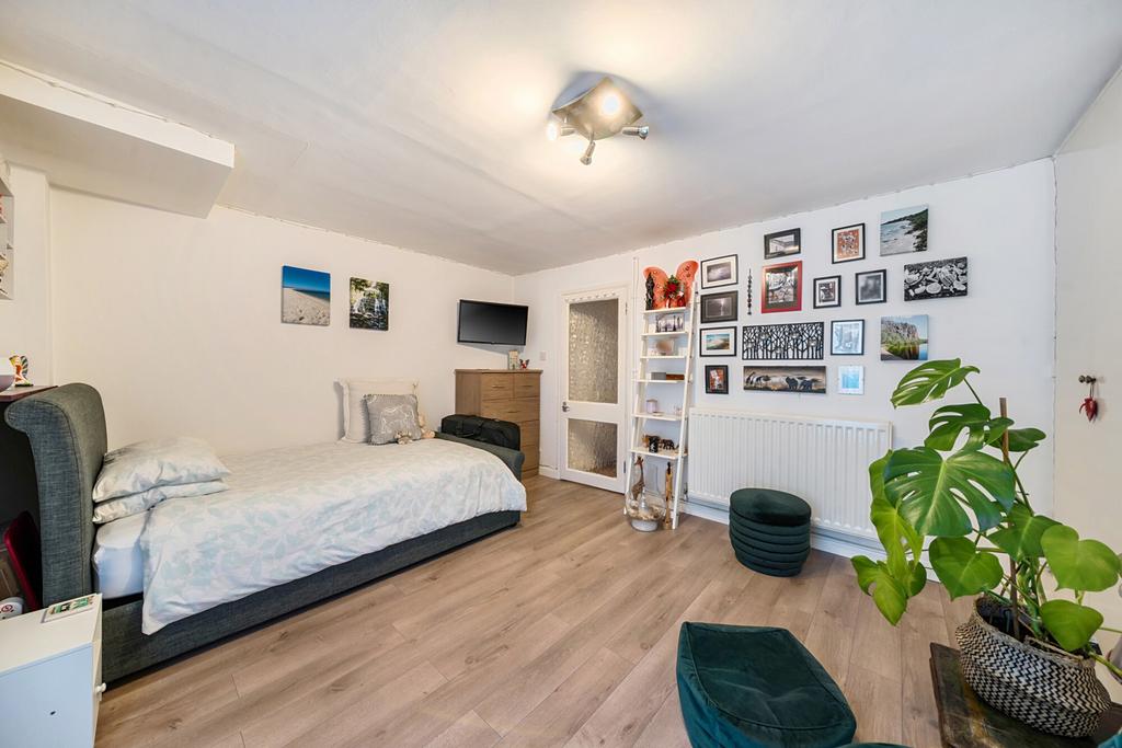 Lounge/Bedroom