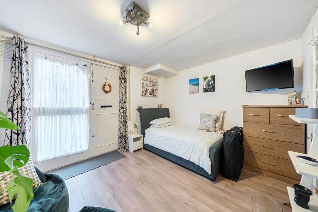 Lounge/Bedroom