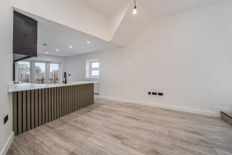 3 bedroom property for sale, Knowles Hill Crescent, London