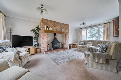 5 bedroom detached house for sale, Main Street, Frolesworth, Lutterworth