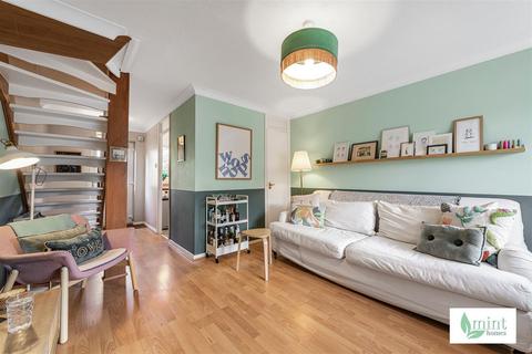 undefined, Briar Walk, West Byfleet KT14
