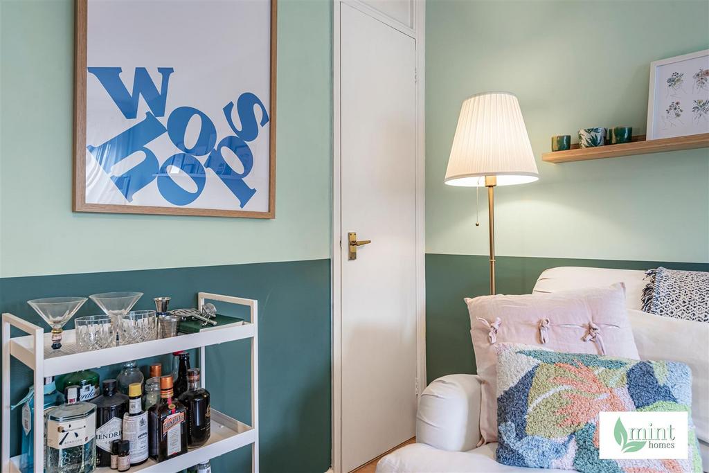 Mint homes - 15 briar walk  7 .JPG