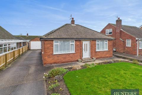 2 bedroom detached bungalow for sale, Muston Road, Filey
