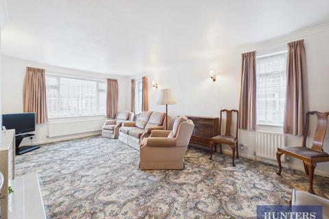 2 bedroom detached bungalow for sale, Muston Road, Filey