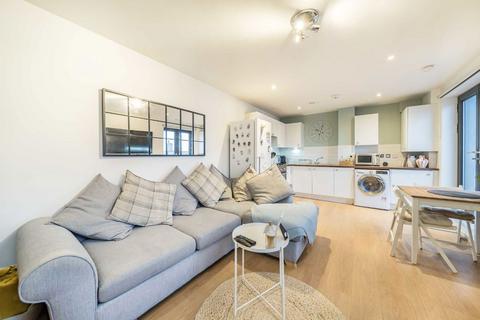 1 bedroom flat for sale, Garratt Lane, London SW17