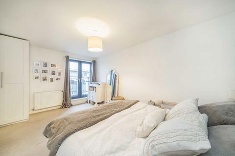 1 bedroom flat for sale, Garratt Lane, London SW17