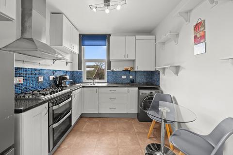 1 bedroom flat for sale, Hamilton Road, London, NW10 1NX