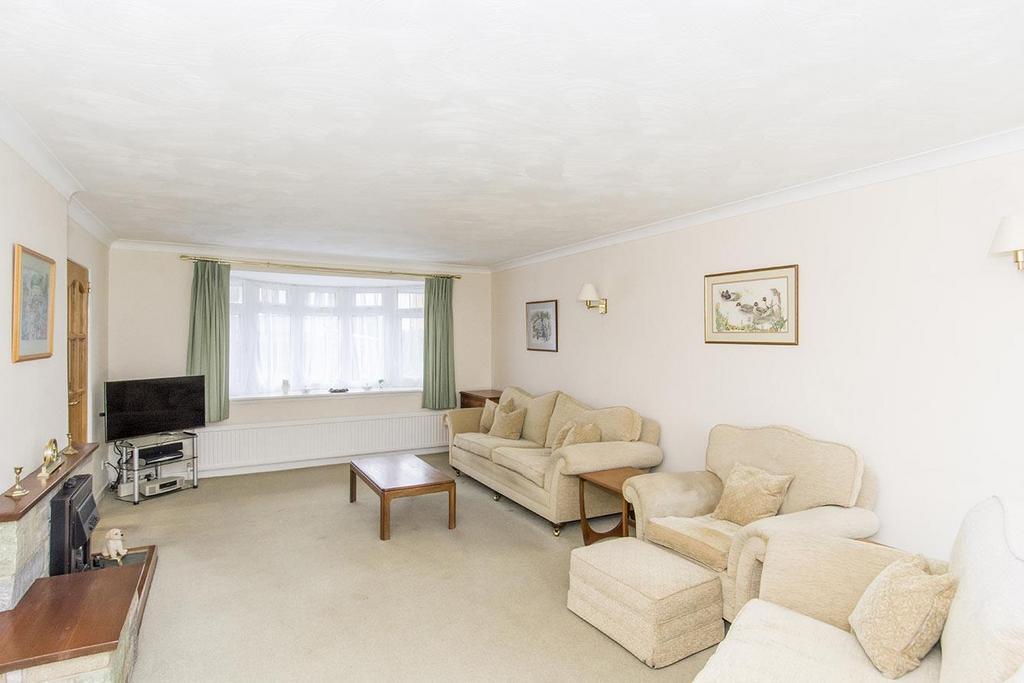Lounge Photo 2