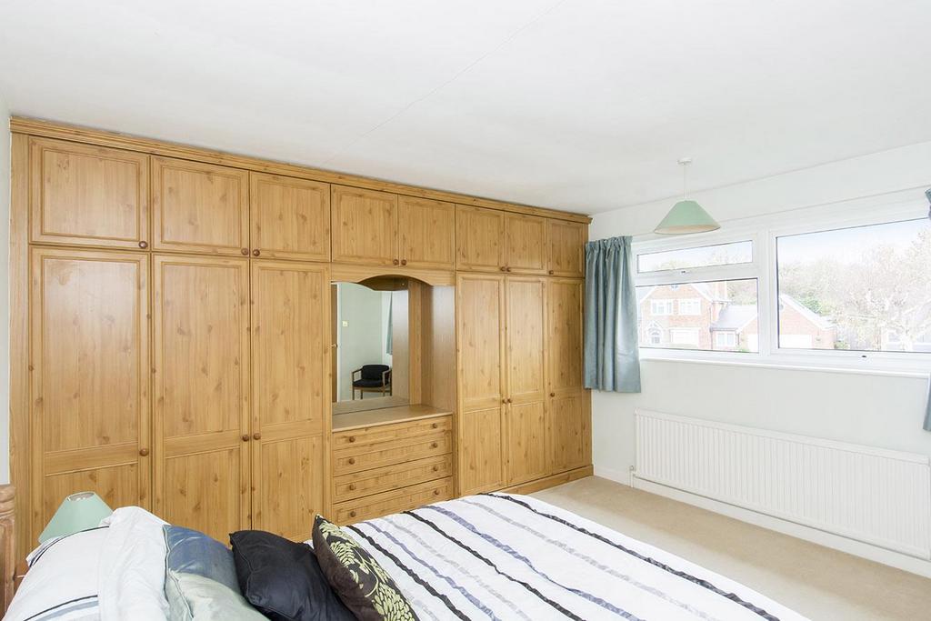 Bedroom One Photo 2