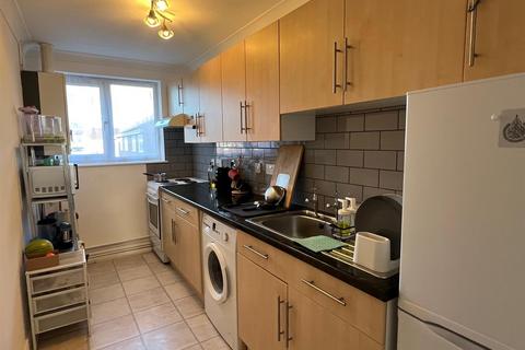 undefined, Forth Close, Fareham PO14