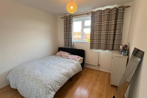 undefined, Forth Close, Fareham PO14