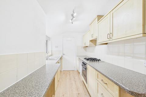 2 bedroom end of terrace house to rent, Charles Road, Stourbridge