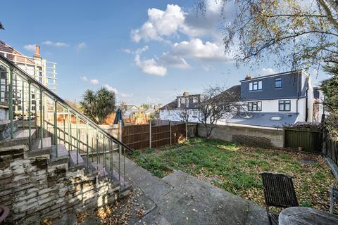 5 bedroom semi-detached house for sale, Vicars Hill, London