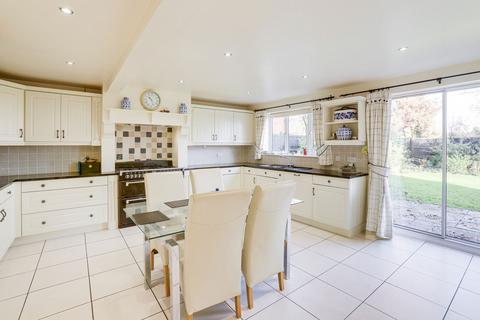 5 bedroom detached house for sale, Covent Gardens, Nottingham NG12