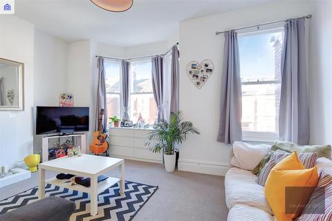 2 bedroom apartment to rent, Jedburgh Street, Battersea
