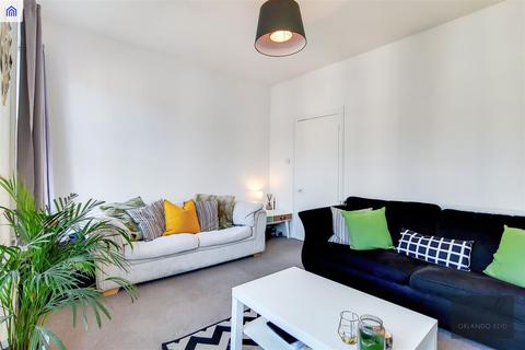 2 bedroom apartment to rent, Jedburgh Street, Battersea