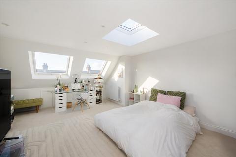 4 bedroom terraced house for sale, Aldershot Road, London, NW6