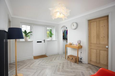 4 bedroom detached house for sale, Leeds Road, Tadcaster LS24