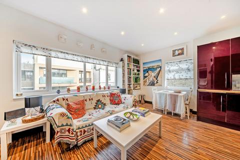 3 bedroom apartment for sale, Thornford Road, London