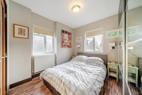 3 bedroom apartment for sale, Thornford Road, London