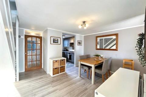 3 bedroom terraced house for sale, Tredegar Park View, Rogerstone, Newport