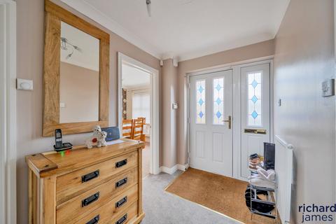 3 bedroom detached house for sale, Primrose Close, Haydon Wick, Swindon, SN25