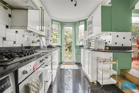 5 bedroom semi-detached house for sale, Hillcrest Gardens, London, N3