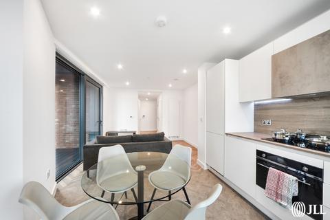 1 bedroom apartment for sale, River Apartments, Gillender Street, London, E3