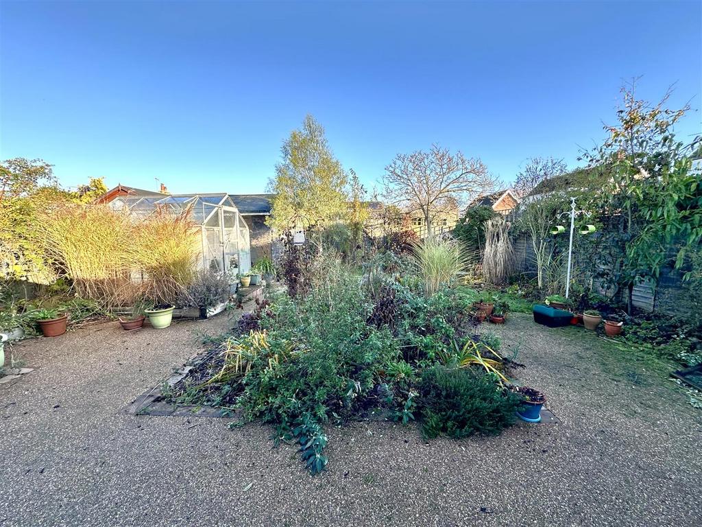 Garden 999