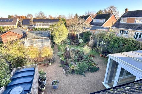3 bedroom detached house for sale, Manor Road, Swinderby, Lincoln