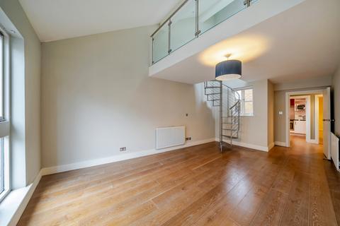 2 bedroom apartment for sale, Gainsford Street, London