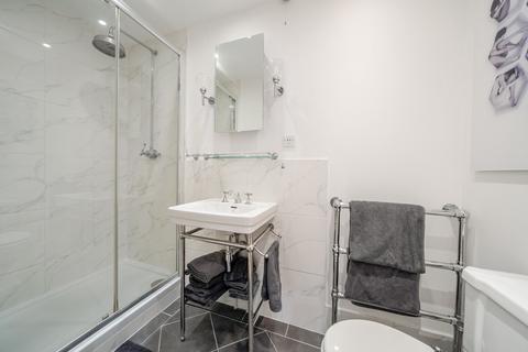 2 bedroom apartment for sale, Tower Bridge Road, London