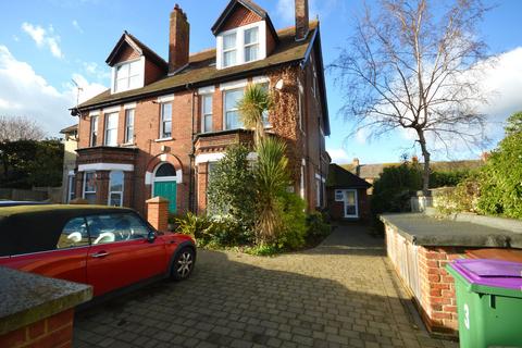 2 bedroom flat for sale, Limes Road, Folkestone CT19