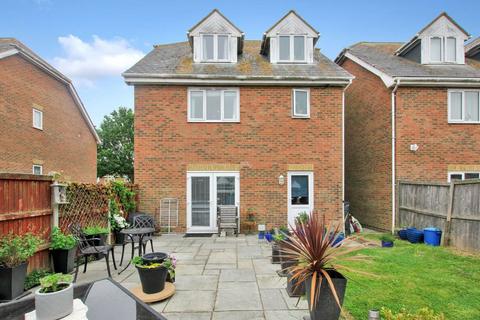 5 bedroom detached house for sale, Mulberry Close, Romney Marsh TN29