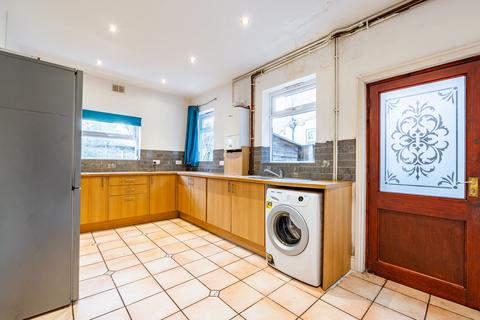 3 bedroom semi-detached house for sale, Faraday Road, Nottingham, NG7