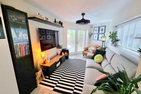 3 bedroom semi-detached house for sale, College Road, Barry, CF62