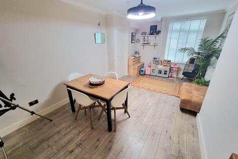 3 bedroom semi-detached house for sale, College Road, Barry, CF62